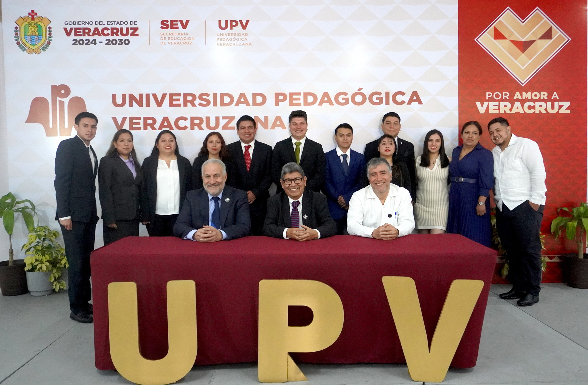 BannerMultimedia_Toma de protesta de egresados del CRX